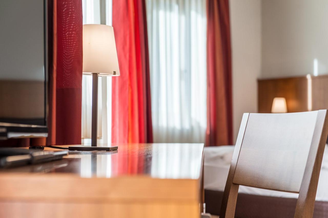 Hotel Tubris Campo Tures Ngoại thất bức ảnh