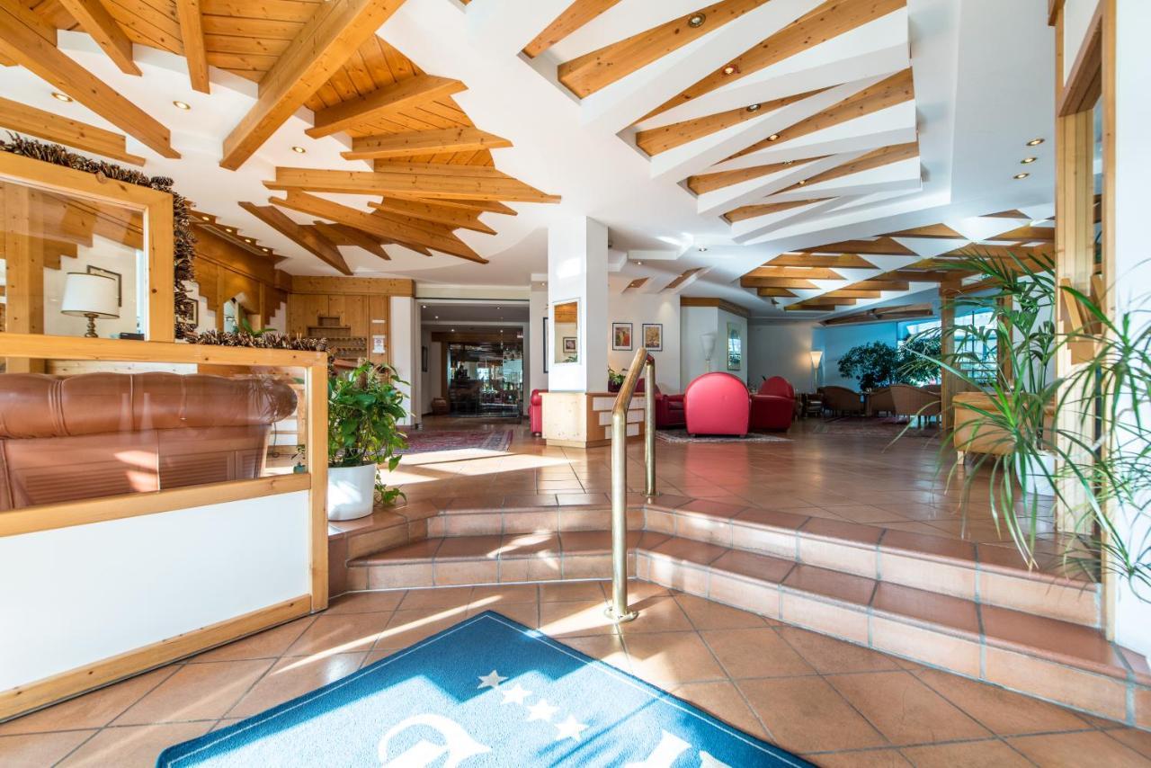 Hotel Tubris Campo Tures Ngoại thất bức ảnh