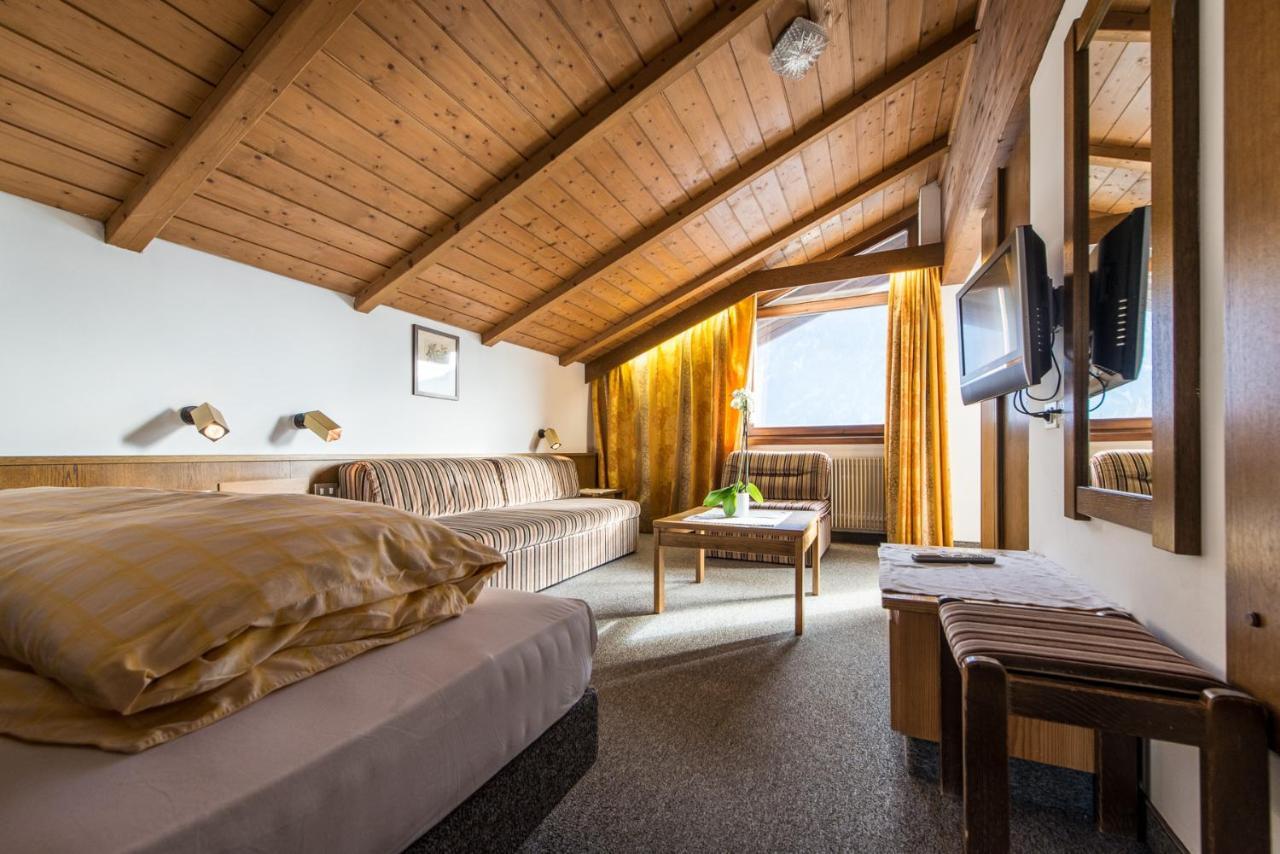 Hotel Tubris Campo Tures Ngoại thất bức ảnh