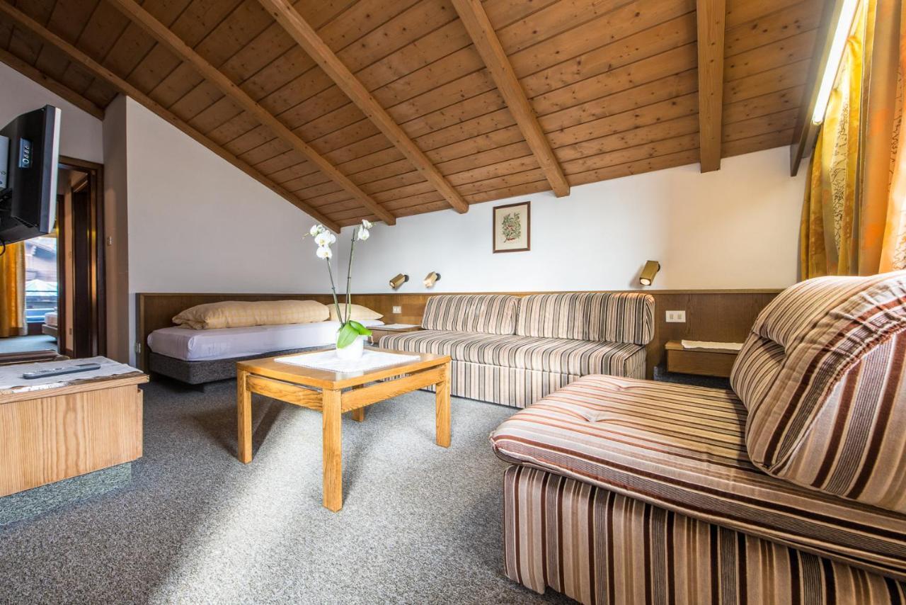 Hotel Tubris Campo Tures Ngoại thất bức ảnh