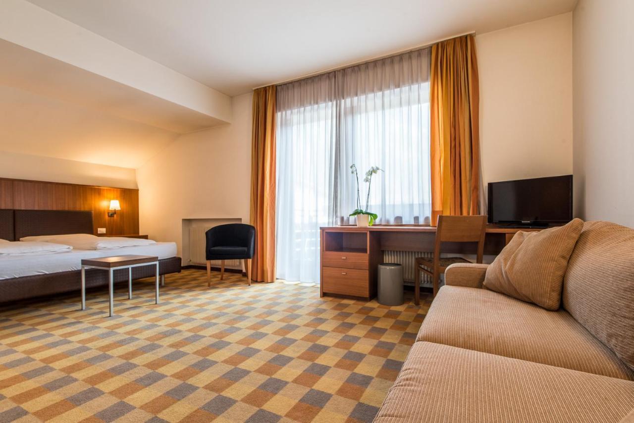 Hotel Tubris Campo Tures Ngoại thất bức ảnh