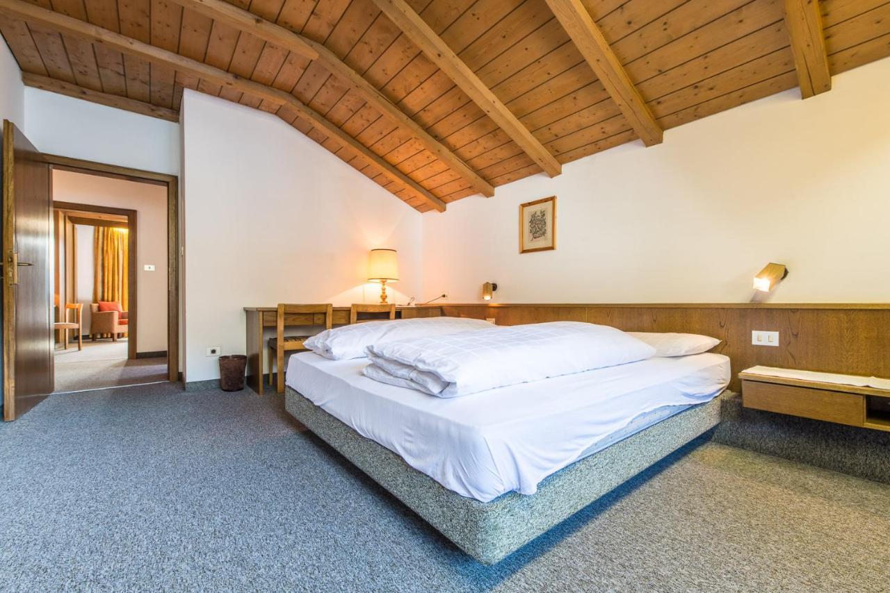 Hotel Tubris Campo Tures Ngoại thất bức ảnh