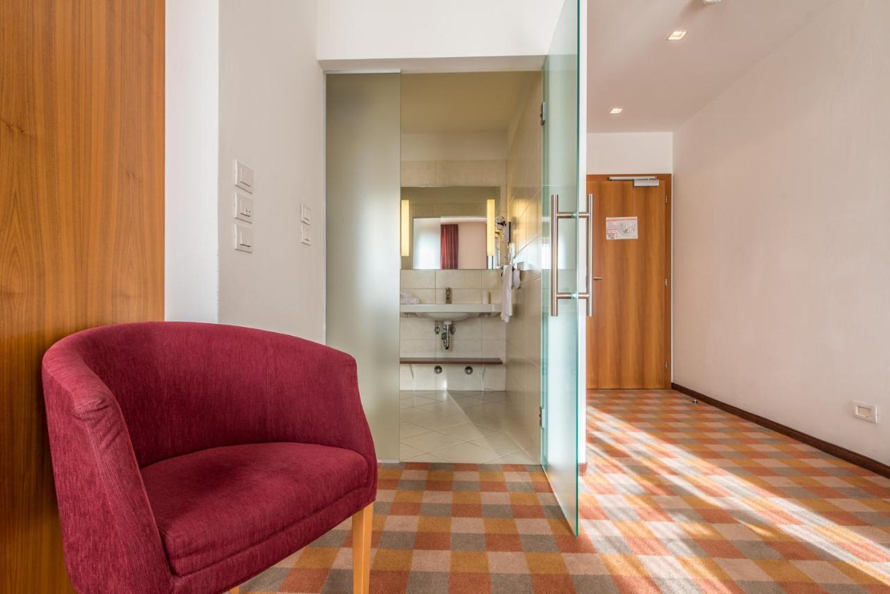 Hotel Tubris Campo Tures Ngoại thất bức ảnh