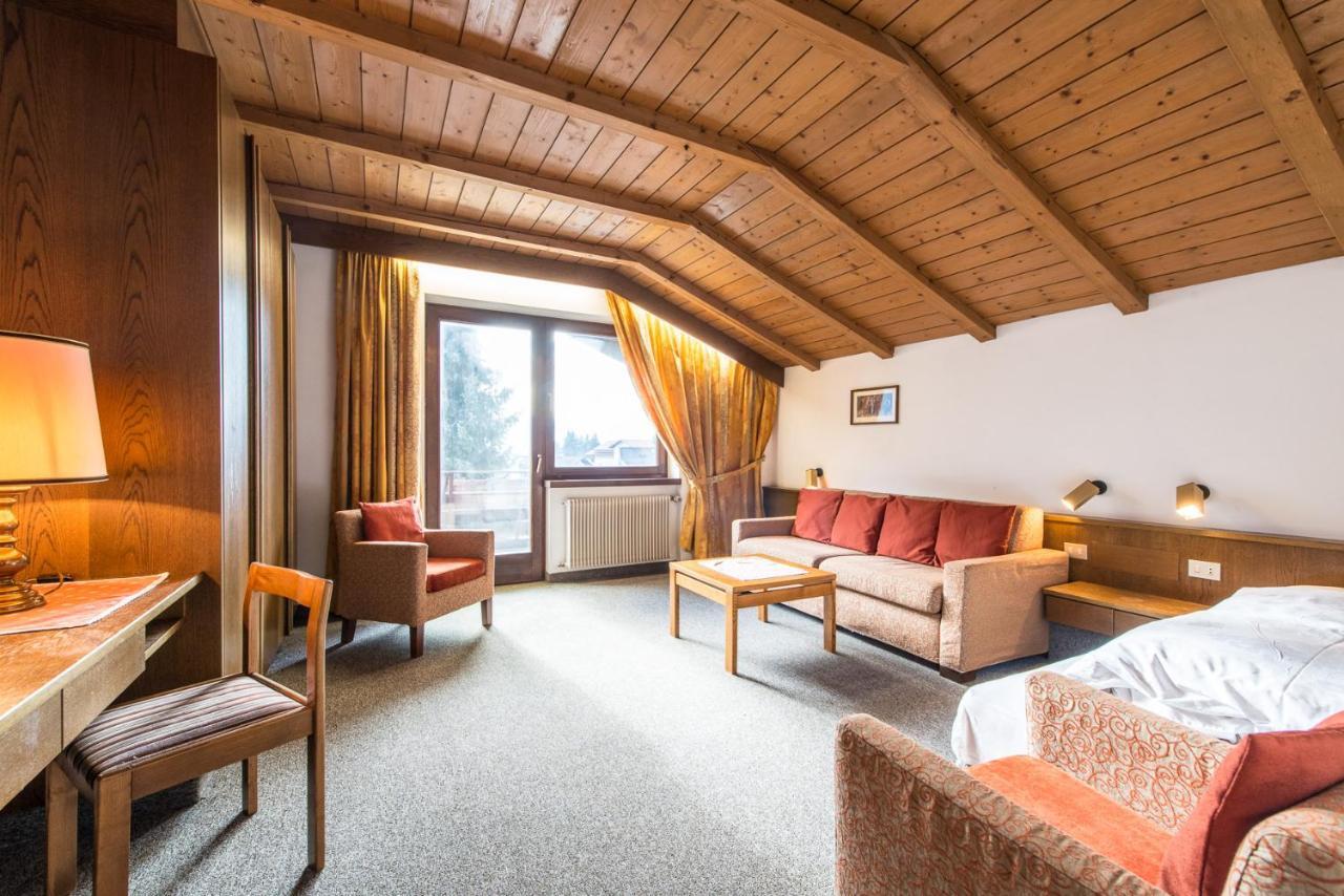 Hotel Tubris Campo Tures Ngoại thất bức ảnh
